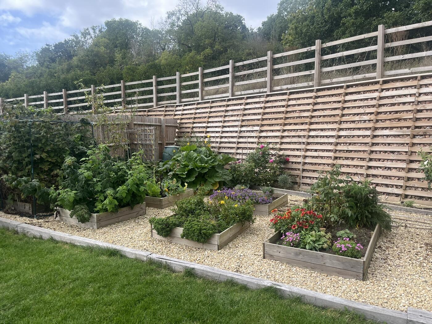 Permacrib timber crib retaining wall