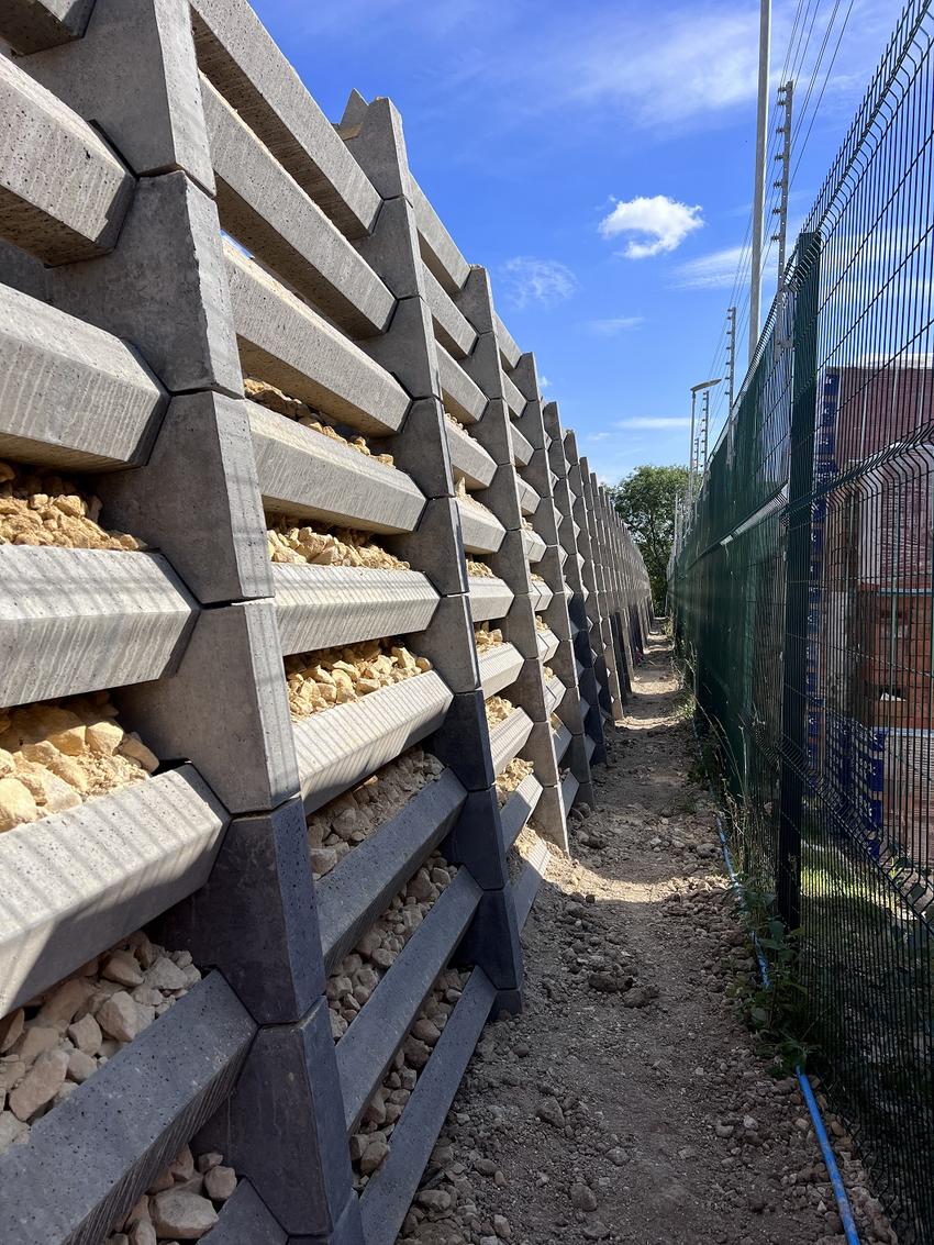 Andacrib concrete crib retaining wall